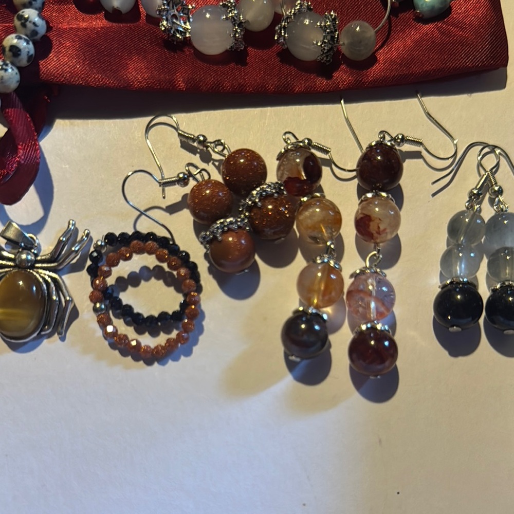 Elegant Multi-Color Earring Set - Picture 3 of 9